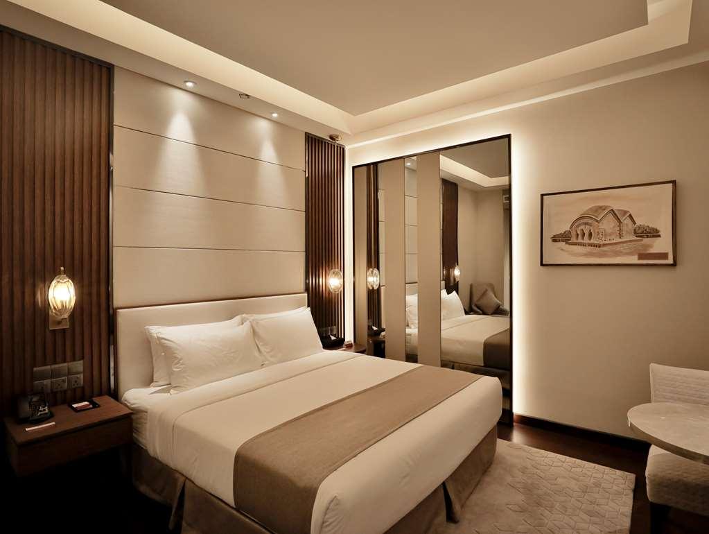 Best Western Plus Maya - Luxury Collection Hotel Dhaka Room photo