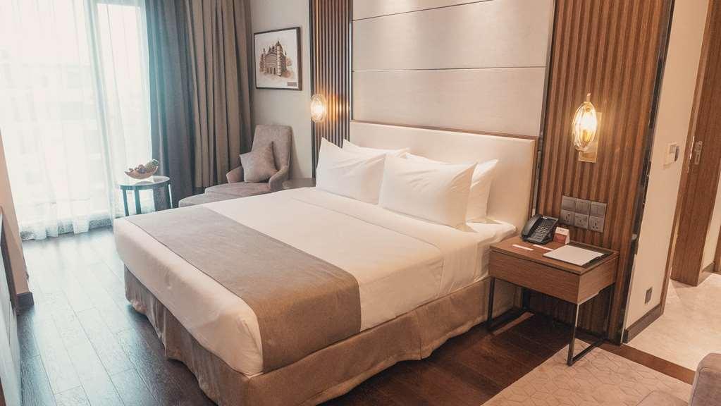 Best Western Plus Maya - Luxury Collection Hotel Dhaka Room photo